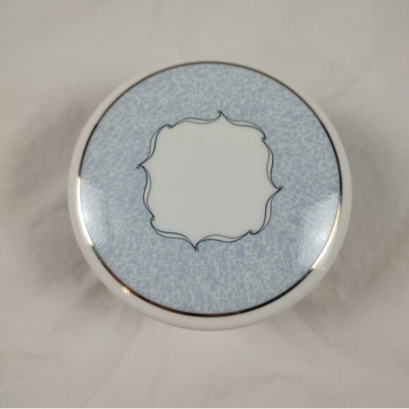 Wedgwood Venice Bone China Round Trinket Box - Picture 3 of 8